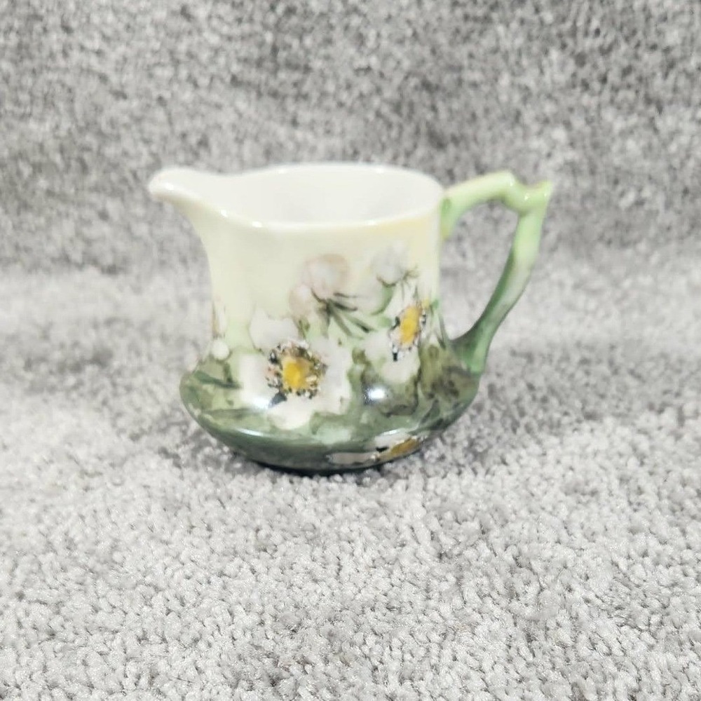 Alec Meyer Creamer Green Floral Hand Painted‎ Vintage 1907 Signed